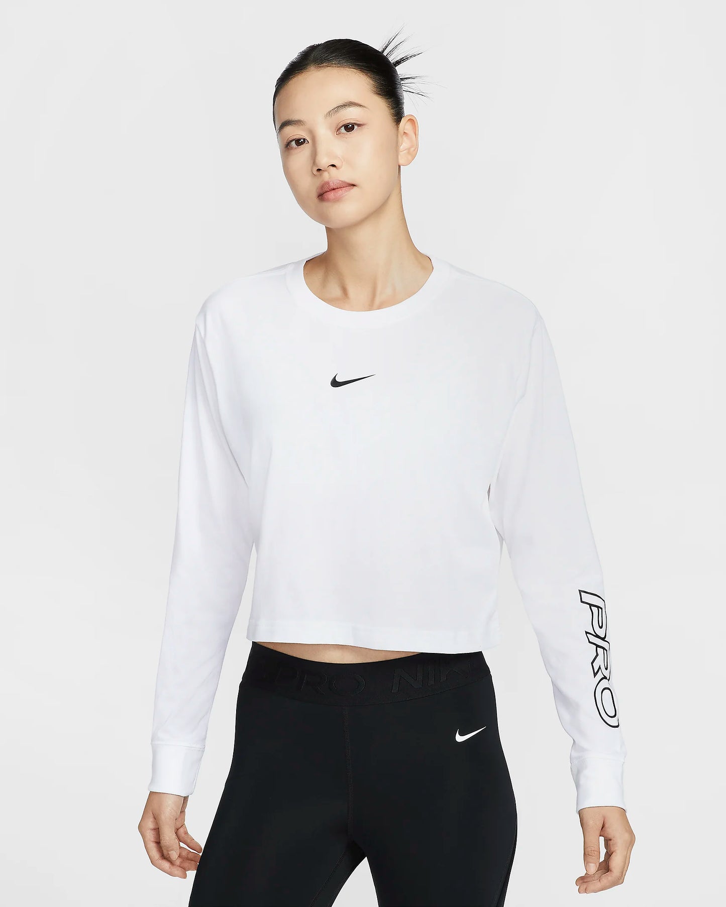 Nike Pro Women's Dri-FIT Long-Sleeve Cropped T-Shirt