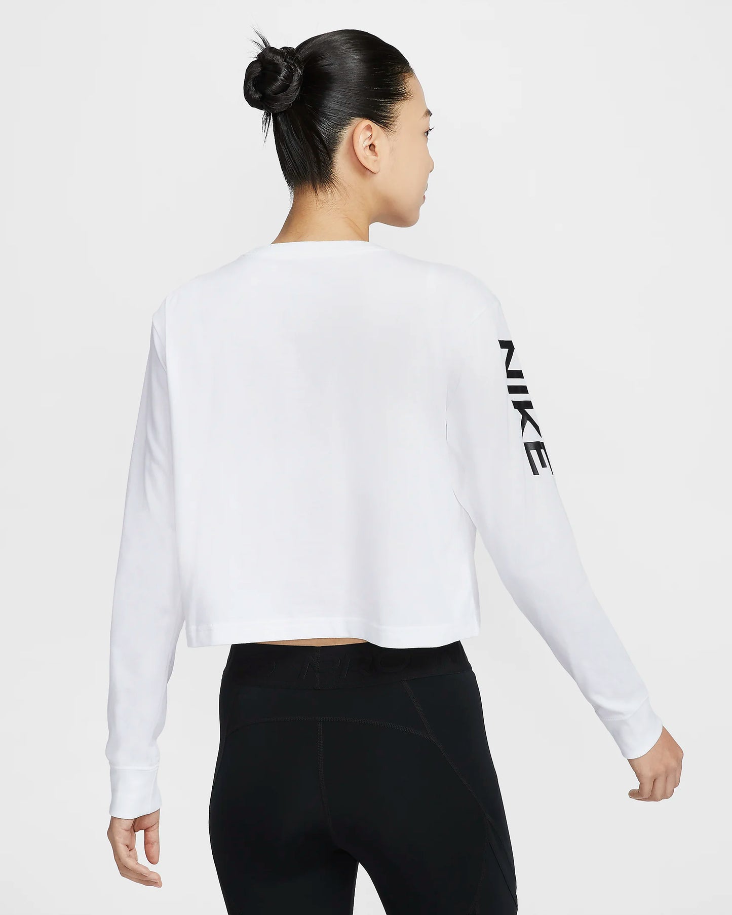 Nike Pro Women's Dri-FIT Long-Sleeve Cropped T-Shirt