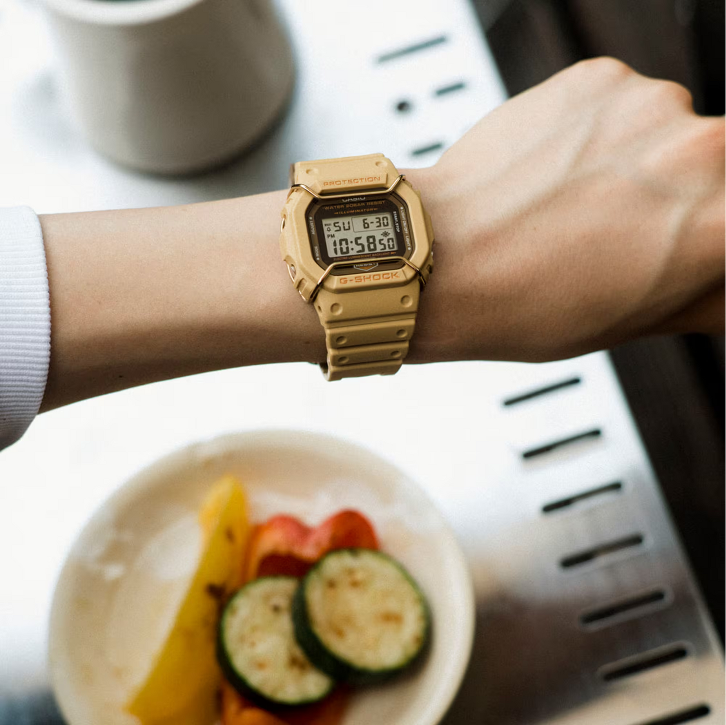 CASIO DW-5600PT-5