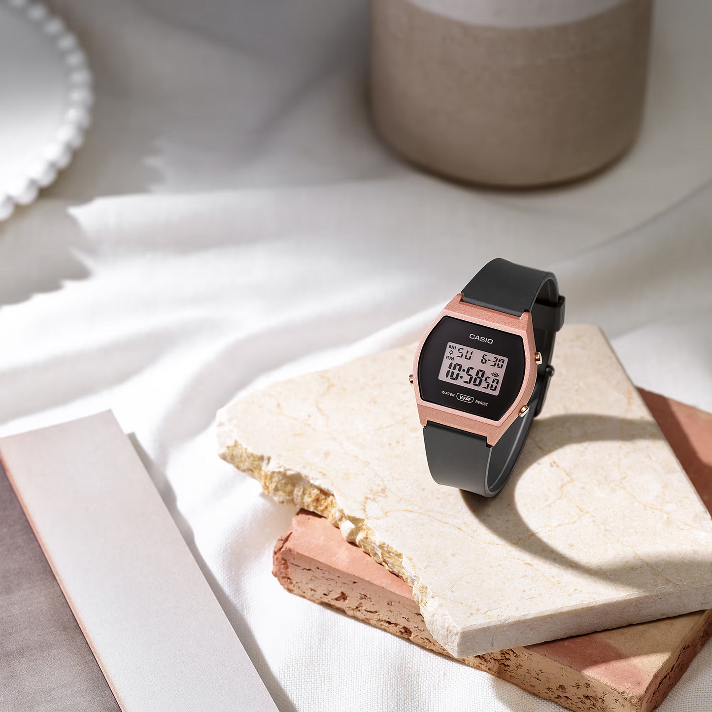 CASIO LW-204