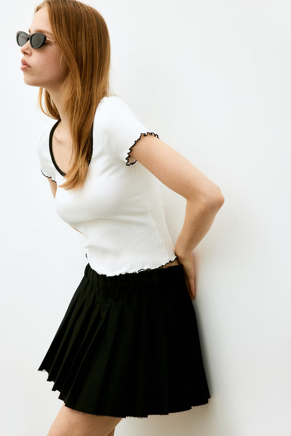 H&M Overlock-Detail Ribbed Top