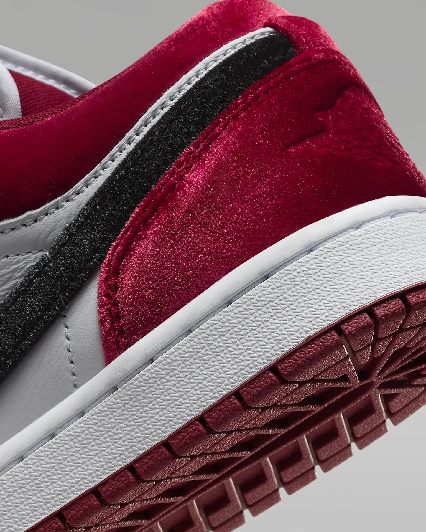 Nike Air Jordan 1 Low SE