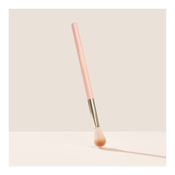 RARE BEAUTY Positive Light Precision Highlighter Brush