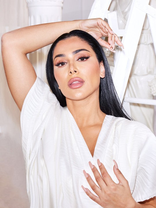 HUDA BEAUTY Fauxfilter Luminous Matte Liquid Concealer – Coconut Flakes 2.7 Neutral