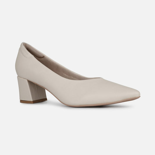 INC.5 Textured Pumps