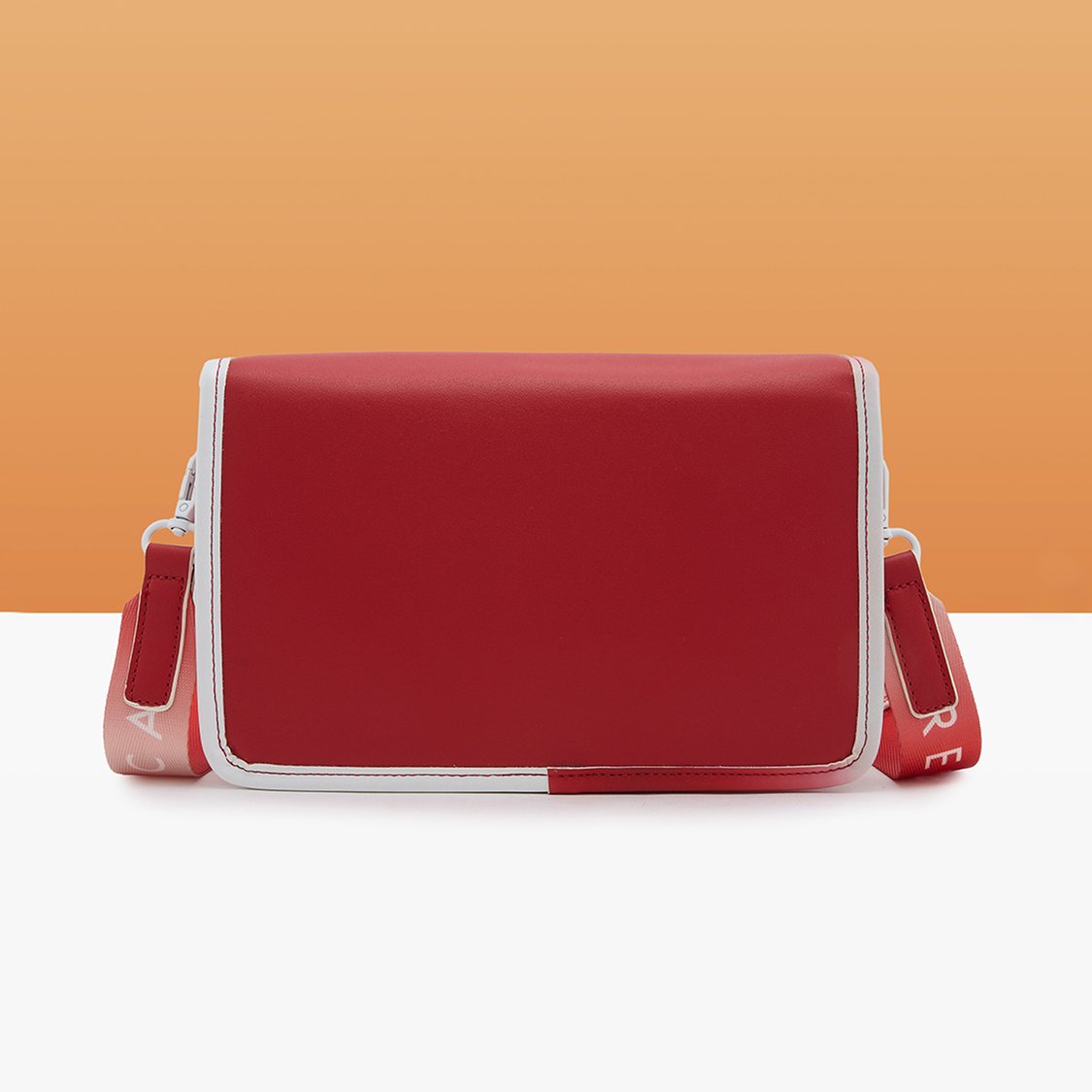 CAPRESE Vivian Solid Sling Bag