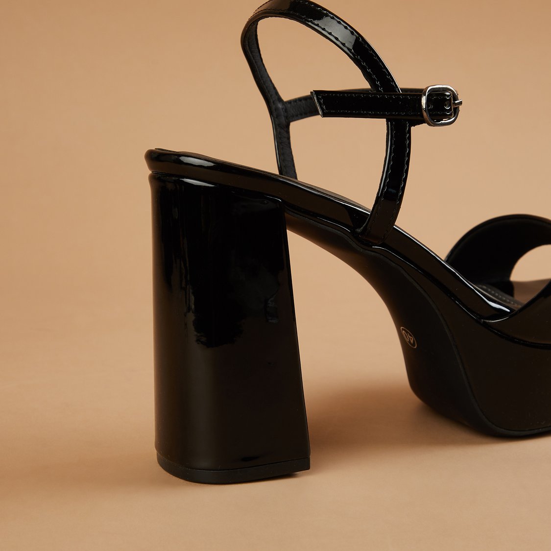 CODE Glossy Platforms