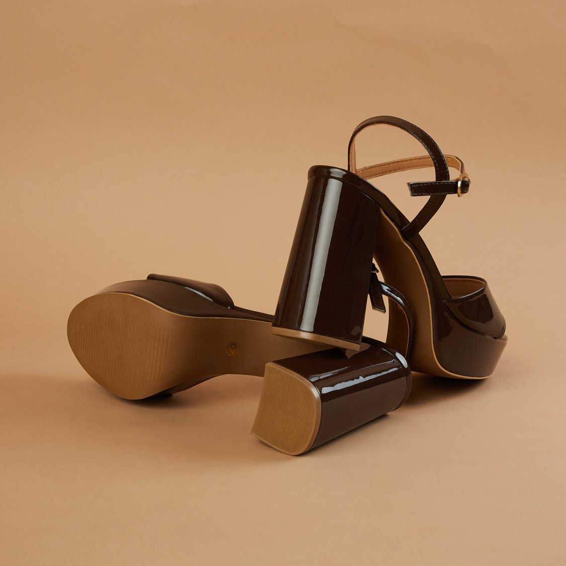 CODE Glossy Platforms