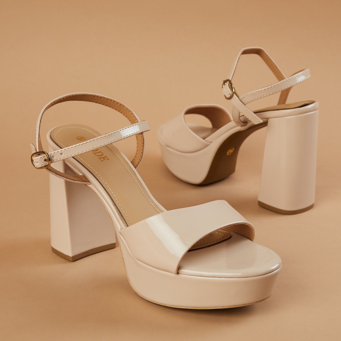 CODE Glossy Platforms