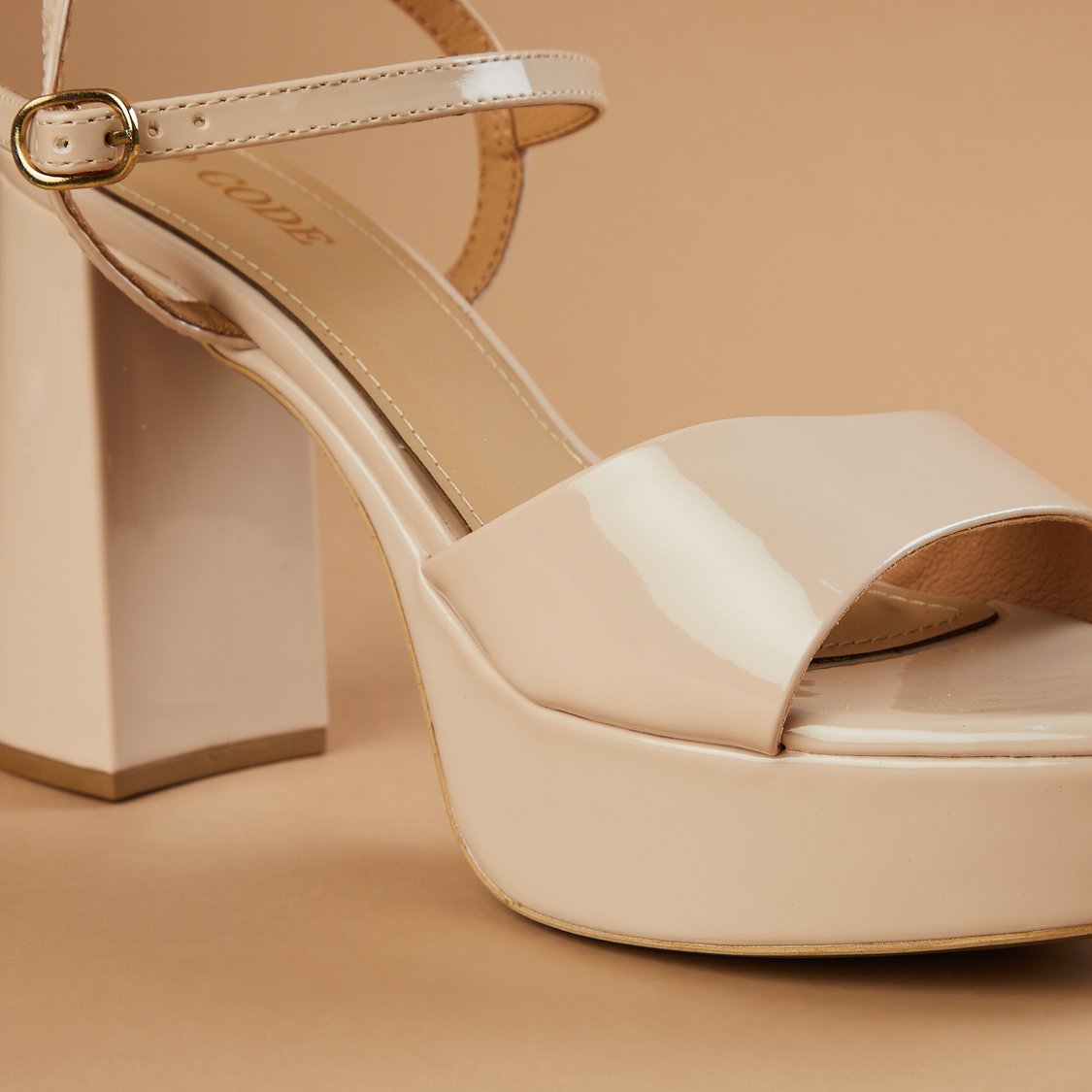 CODE Glossy Platforms