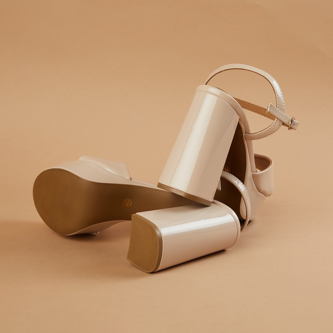 CODE Glossy Platforms