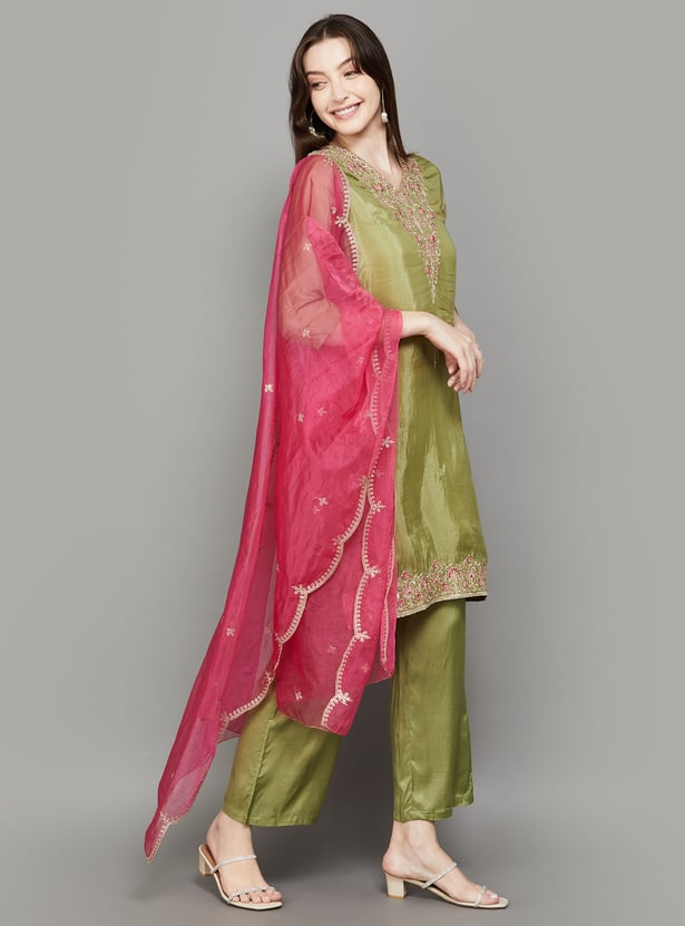 FASHOR Embroidered Straight Kurta Set