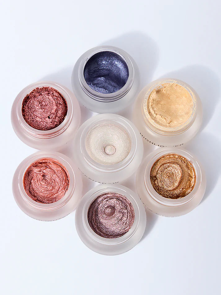 Studiowest Glow Filter Goldie Eyeshadow - 7.5 gm