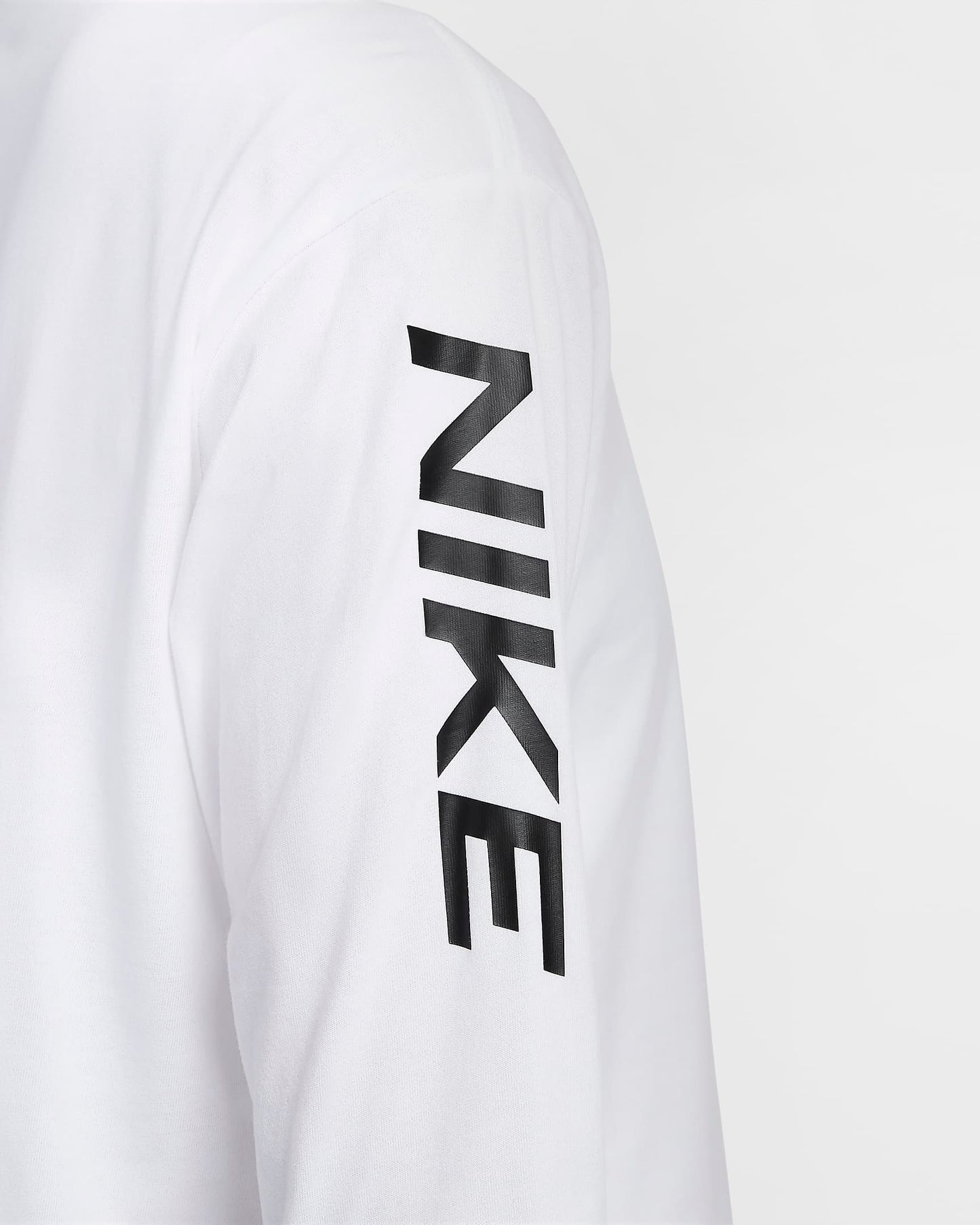 Nike Pro Women's Dri-FIT Long-Sleeve Cropped T-Shirt