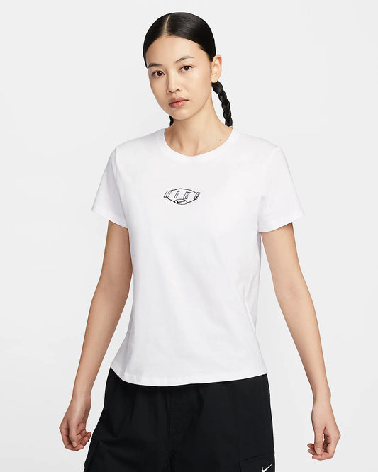 Nike Sportswear Club Women's Short-Sleeve Tee