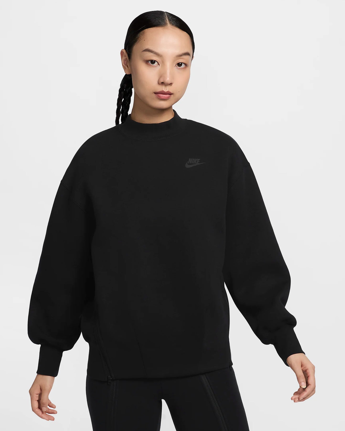 Nike Sportswear Tech Fleece Women's Oversized Crew-neck Sweatshirt