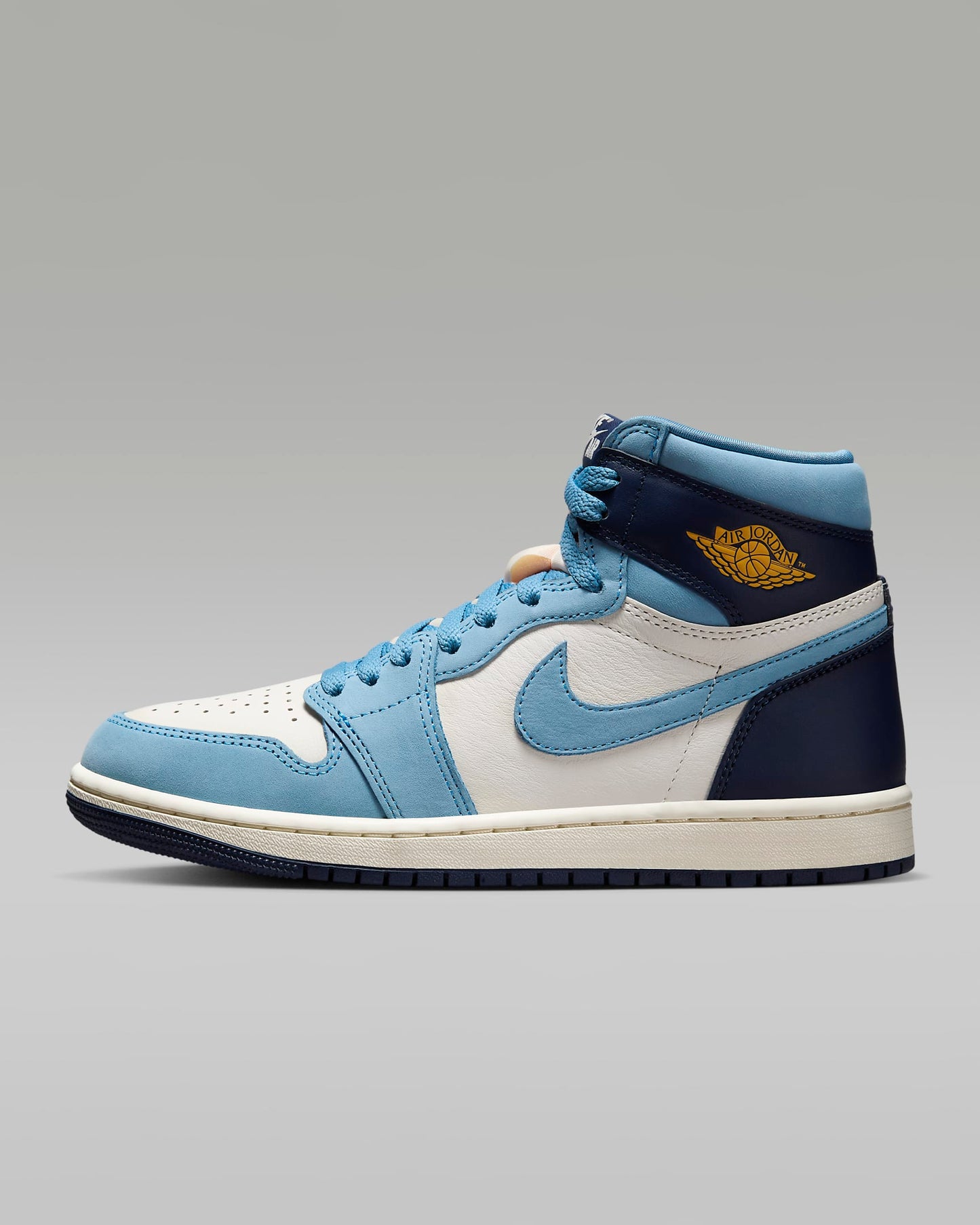 Nike Air Jordan 1 Retro High OG 'First in Flight' Women's Shoes