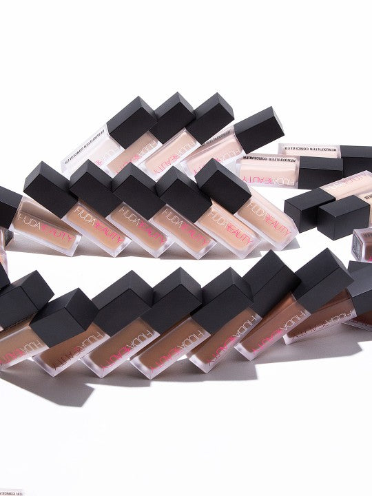 HUDA BEAUTY Fauxfilter Luminous Matte Liquid Concealer – Coconut Flakes 2.7 Neutral